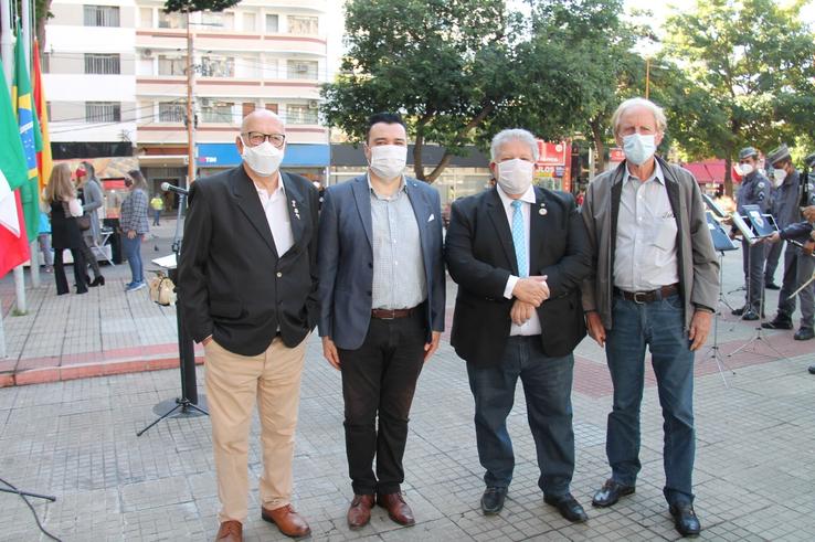 Vanderlei Pedraçoli, Rafael Mazzocatto, Valdir Paezani, Agostinho Pinese Neto